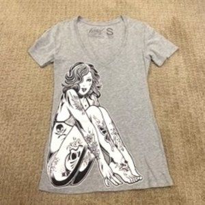 Fatal Women's Grey Scoop Neck Tee - Size Small